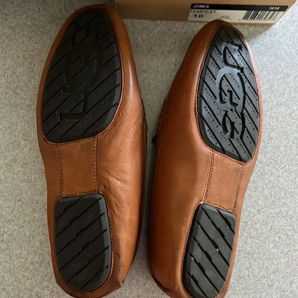 Mens UGG size 10 Leather loafers driving style shoes - Picture 5 of 10